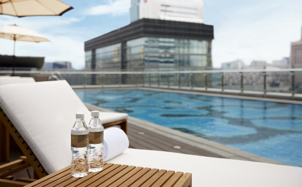 Hotel Humble House Taipei, Curio Collection By Hilton Exteriér fotografie The swimming pool at the hotel