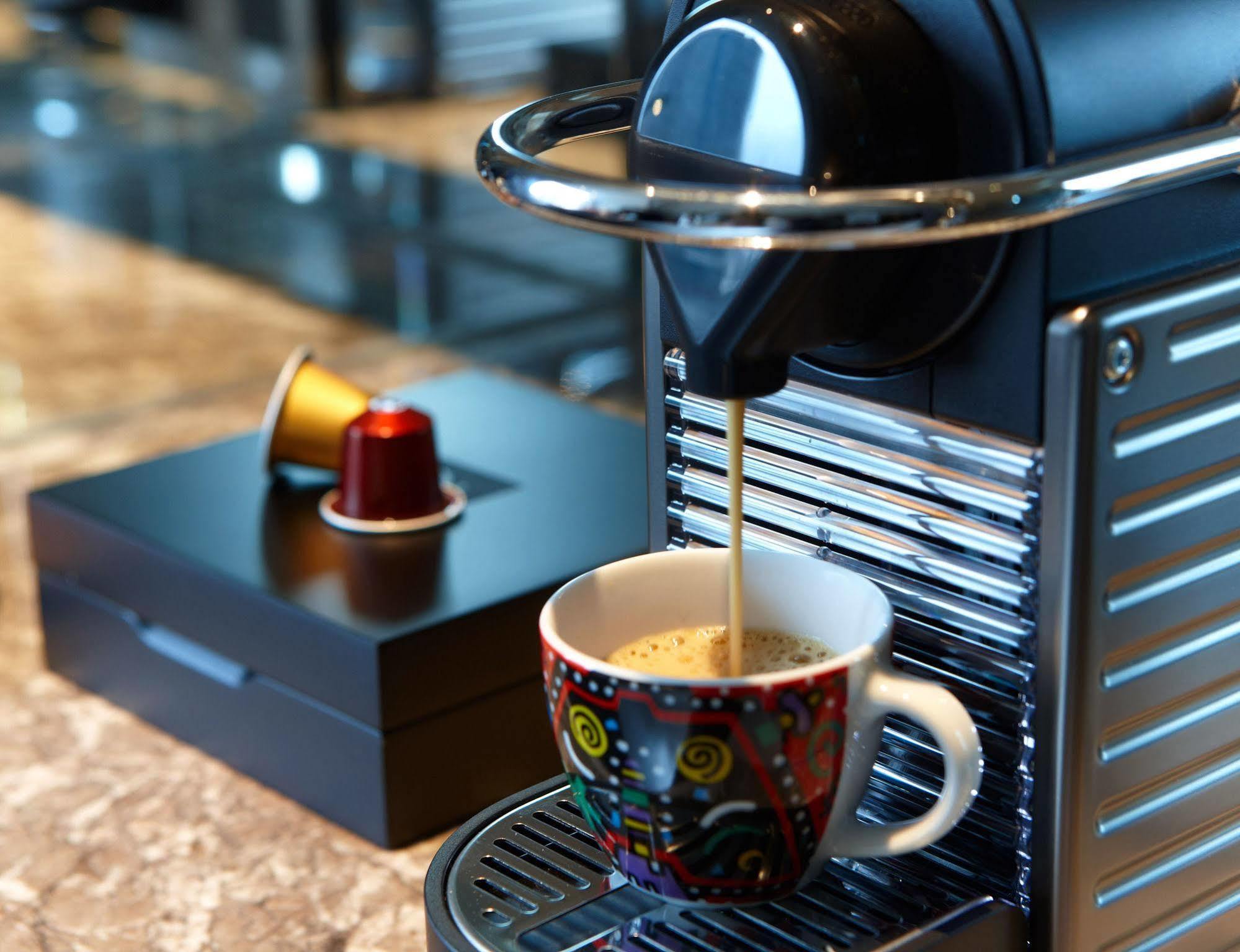 Hotel Humble House Taipei, Curio Collection By Hilton Exteriér fotografie A Nespresso machine